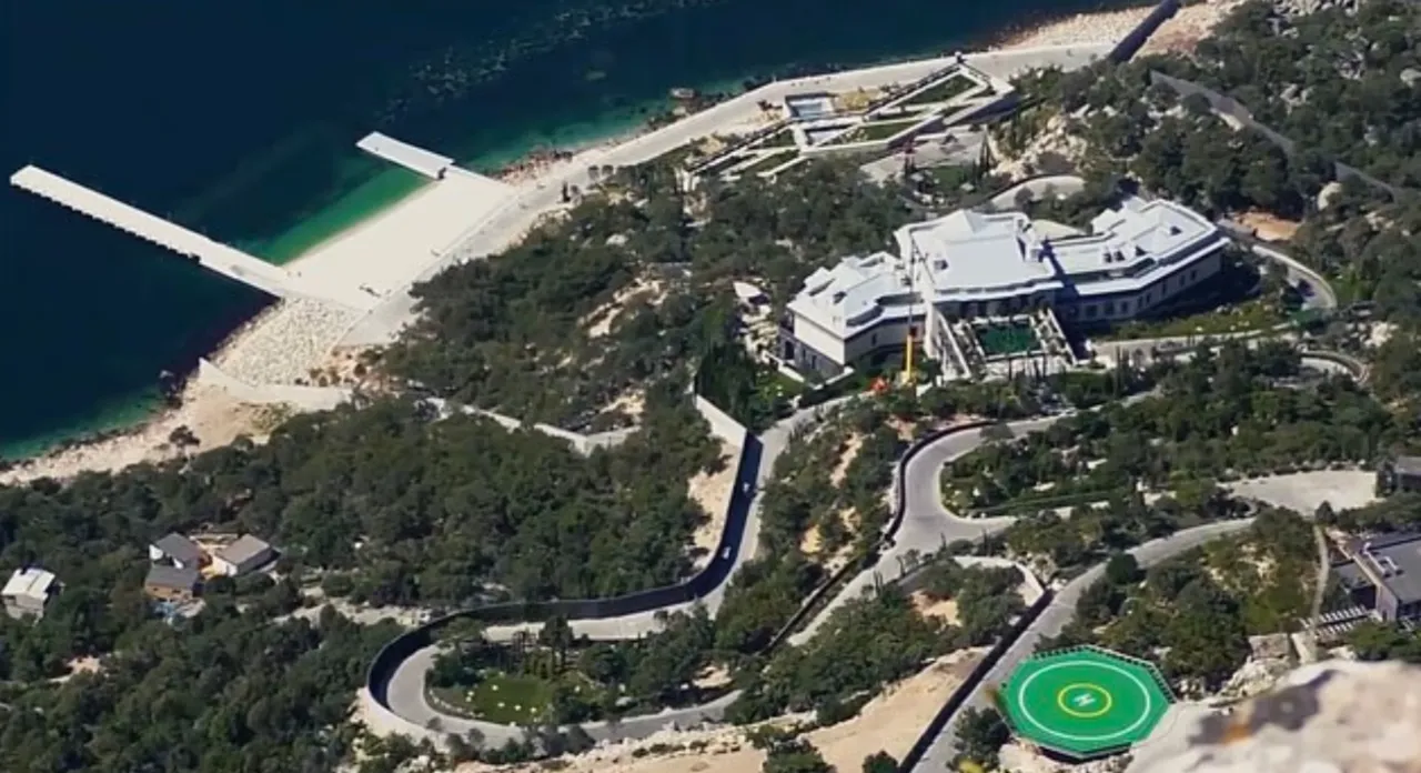 Putin'in 5.5 milyar TL'lik malikanesi açığa çıktı: Ev değil adeta bir şehir!