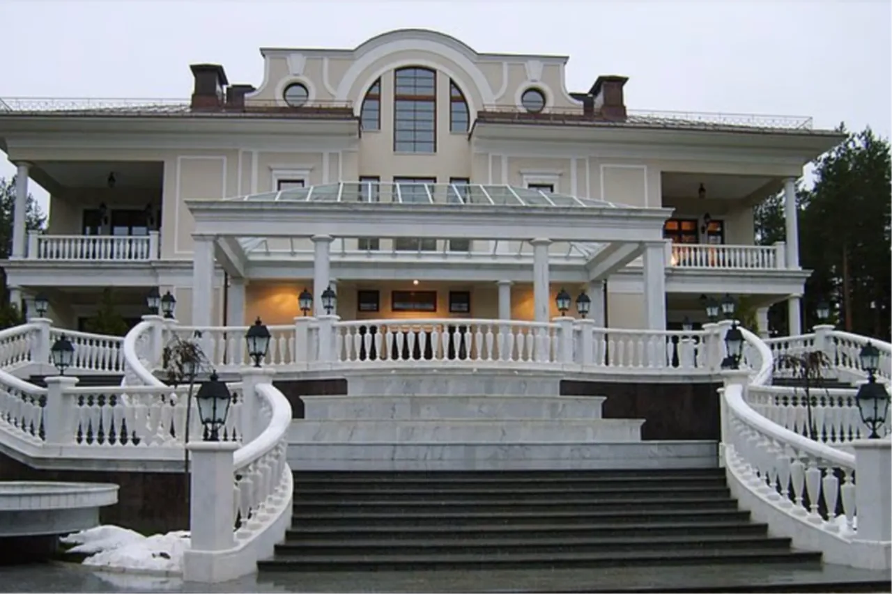 Putin'in 5.5 milyar TL'lik malikanesi açığa çıktı: Ev değil adeta bir şehir!