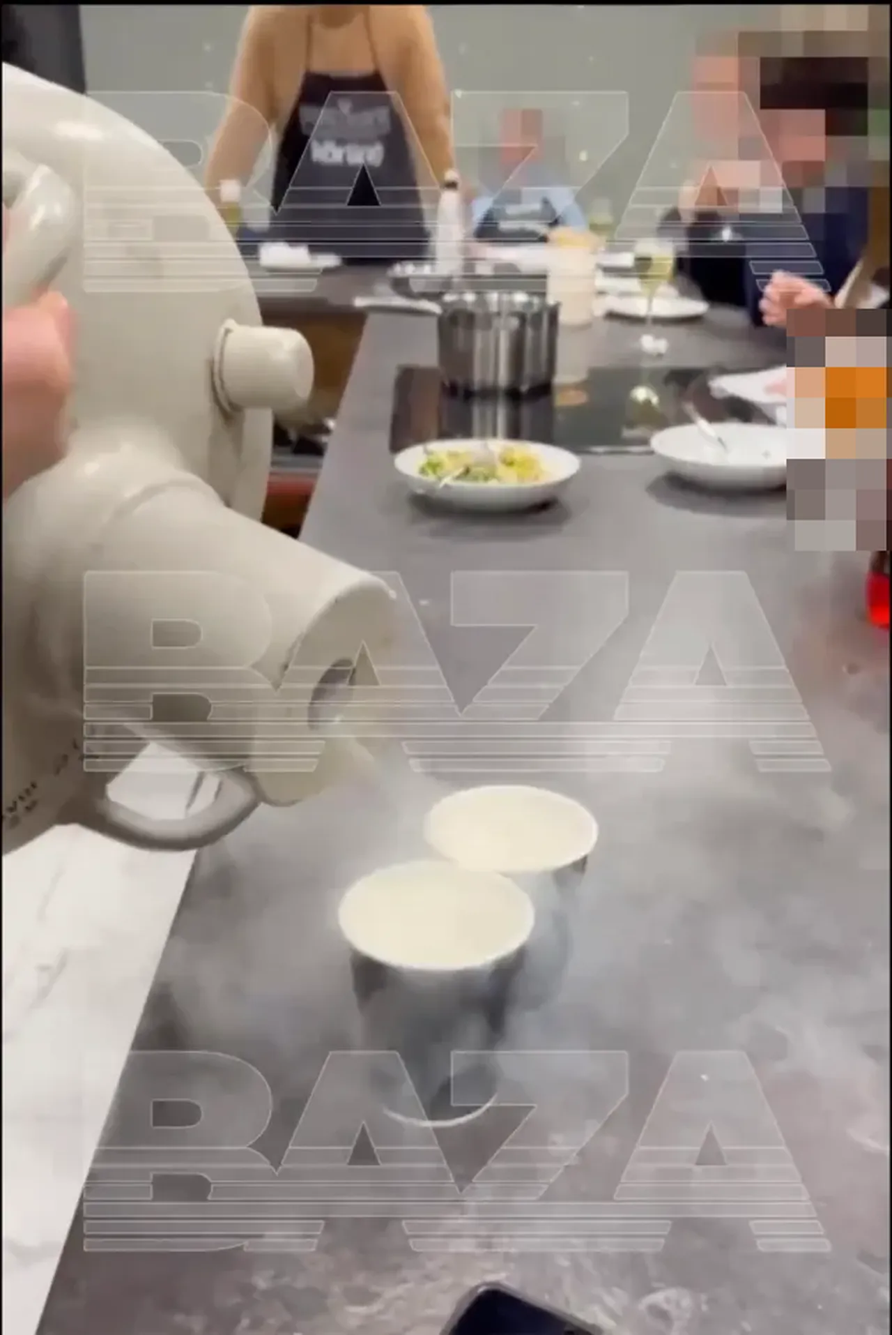 Şirketin yılbaşı yemeğine gitti, kabusu yaşadı! Sıvı nitrojen midesini parçaladı