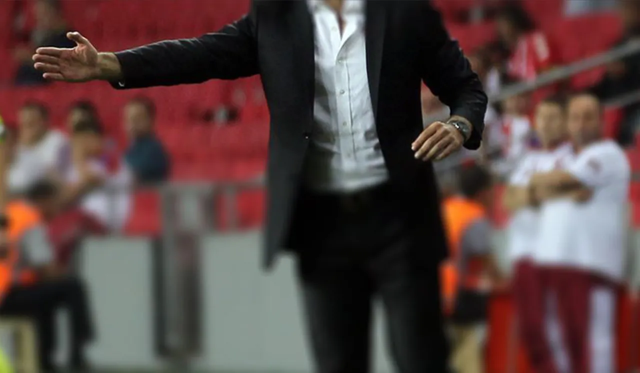 2025 yılında 17 kulüp, geçici isimlerin dışında 31 çalıştırıcıyla yollarını ayırdı