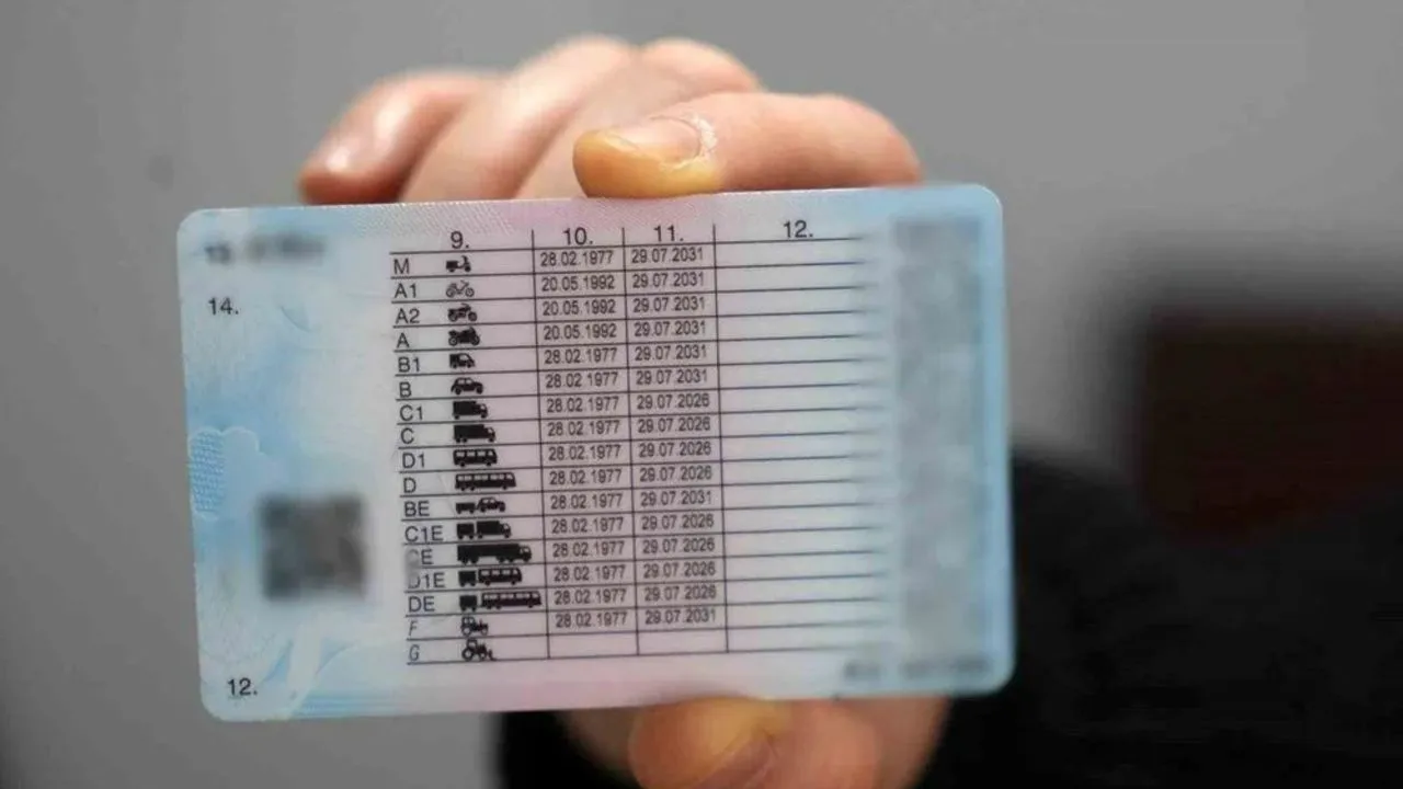 Yeniden değerlendirme oranı tekrar belirlendi! 2026 ehliyet, pasaport ve yurt dışı çıkış harcı ücreti ne kadar oldu?