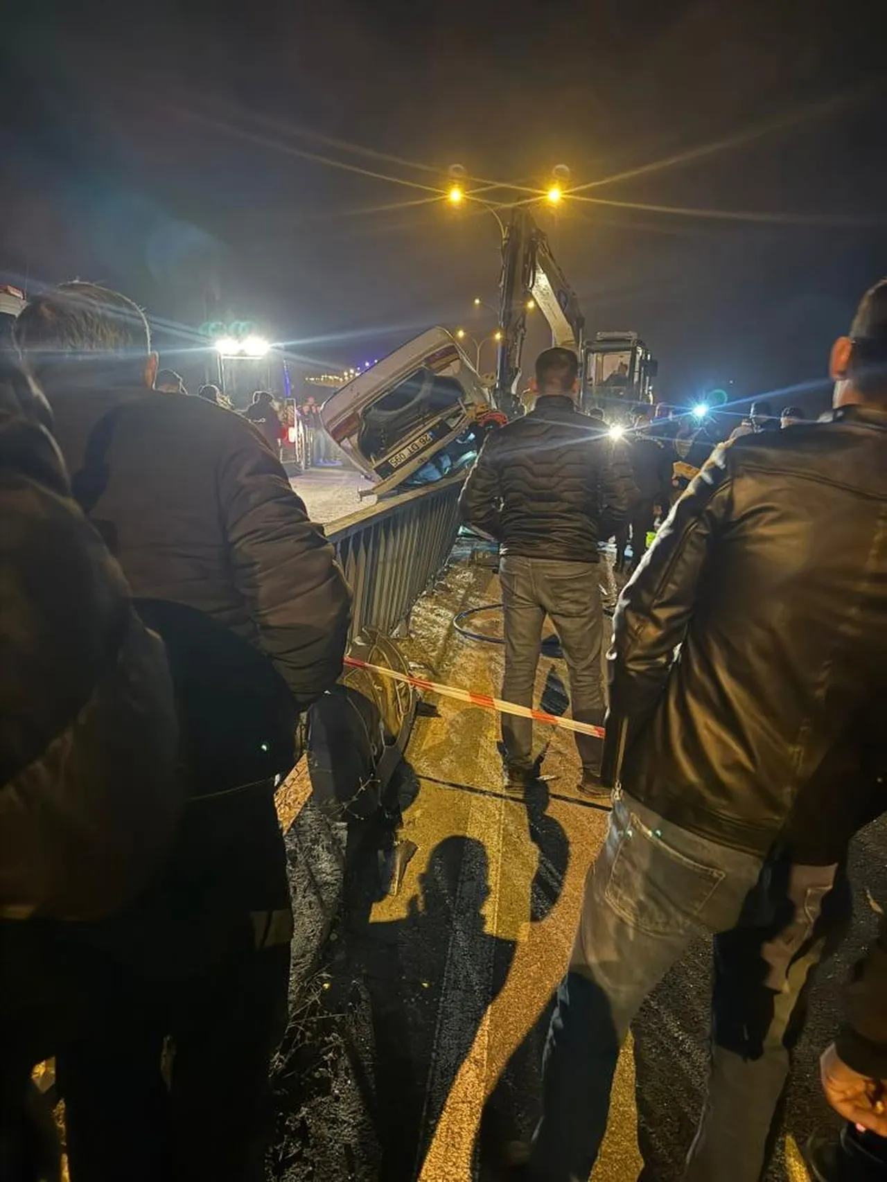 Araç hurdaya döndü