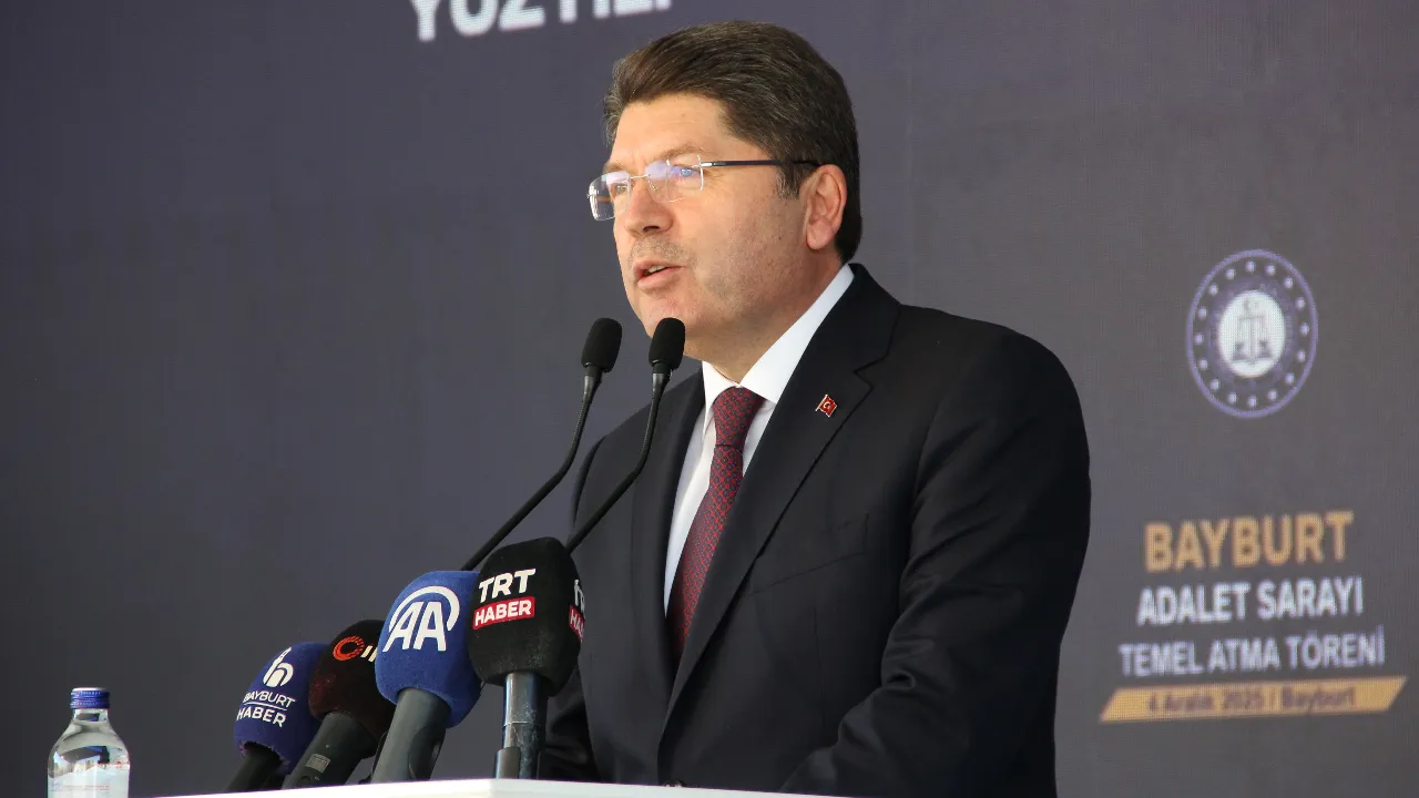 Bakan Tunç: Yargıyı birilerinin arka bahçesi olmaktan çıkardık