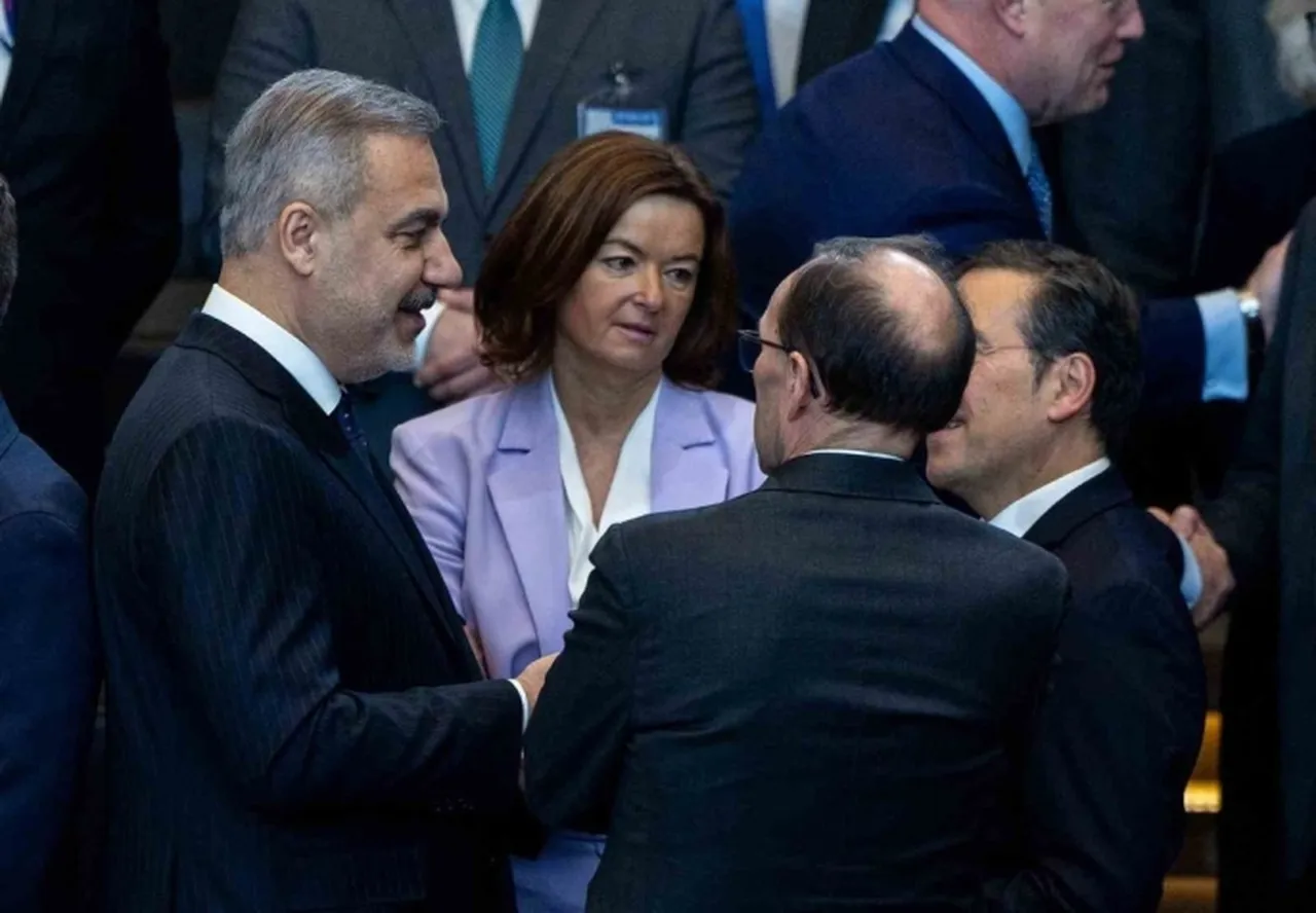 Brükselden Viyanaya yoğun diplomasi! Dün NATO zirvesine katılan Bakan Fidan bugün AGİT toplantısına iştirak edecek