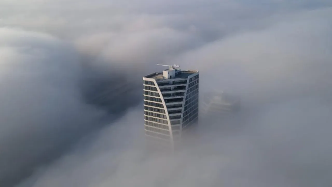 Bursa sise büründü! Yüksek binalar bulutların arasında kayboldu