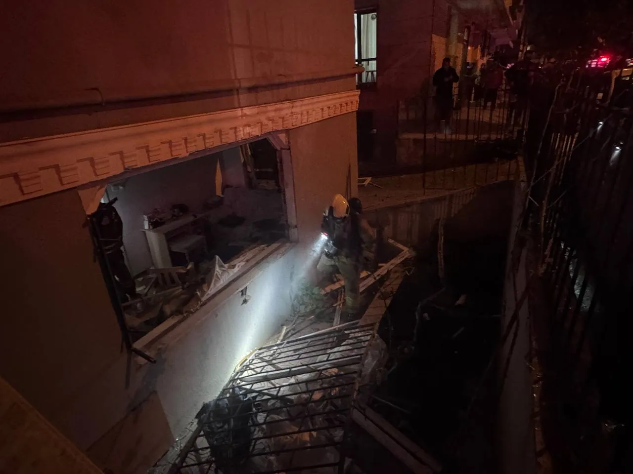 Güngörende korkutan patlama! 2 kişi yaralandı