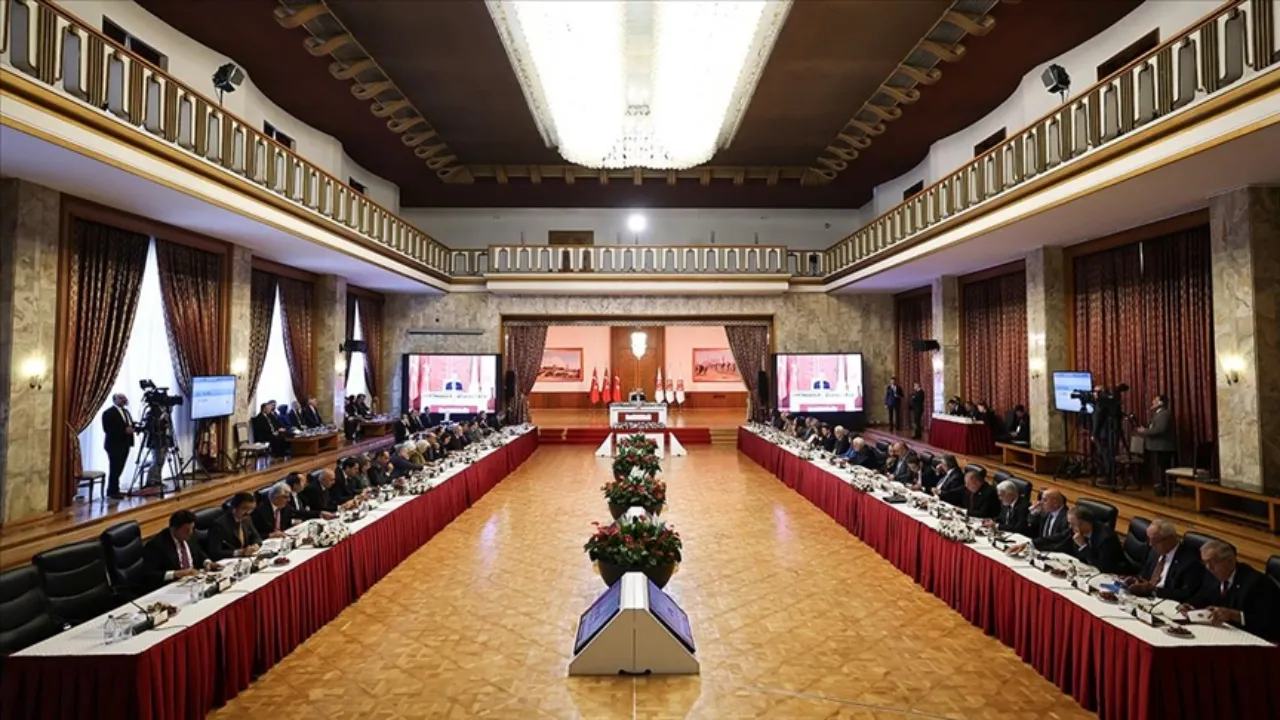 Kardeşlik Komisyonu'nda 19. toplantı sona erdi: İmralı tutanağının özeti Komisyon'da okundu!