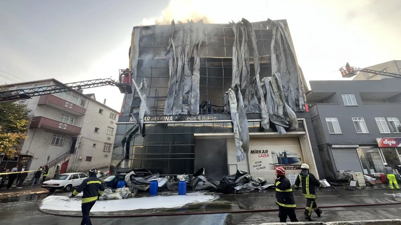 Kocaeli'de, 7 kişiye mezar olan fabrika yangınında binanın eski sahibi tutuklandı
