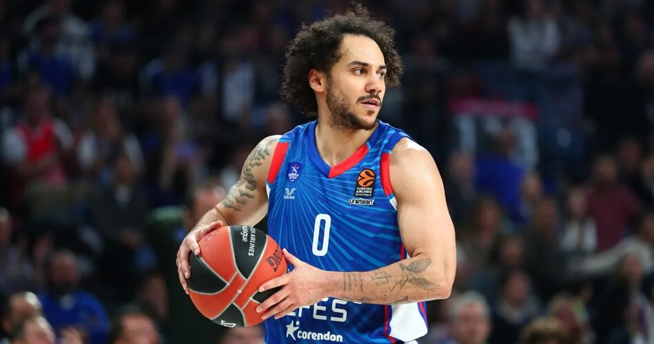 Shane Larkin neden yok, sakat mı, ne zaman dönecek? Anadolu Efes - Real Madrid maçında gözler Larkini aradı