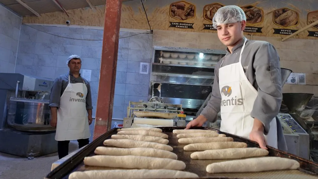 Siirt'te fabrika gibi çalışan lise adeta para basıyor: Yıllık 2 milyon ciro yapıyorlar!