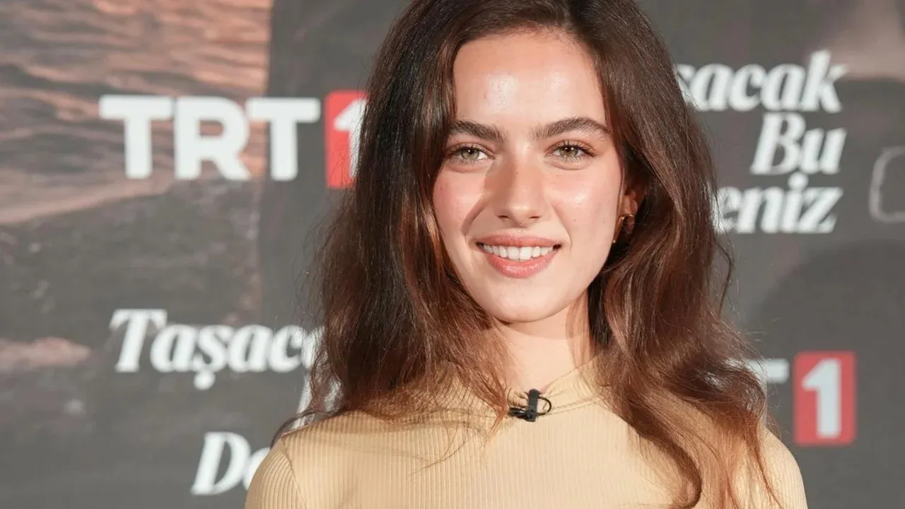Taşacak Bu Deniz’in Eleni’si Ava Yaman makyajsız halini paylaştı! Sosyal medyada fırtına estirdi