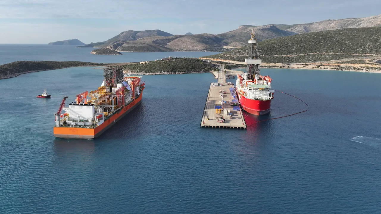 'West Dorado' Taşucu'na vardı! Gözler West Draco'ya çevrildi, sona gelindi