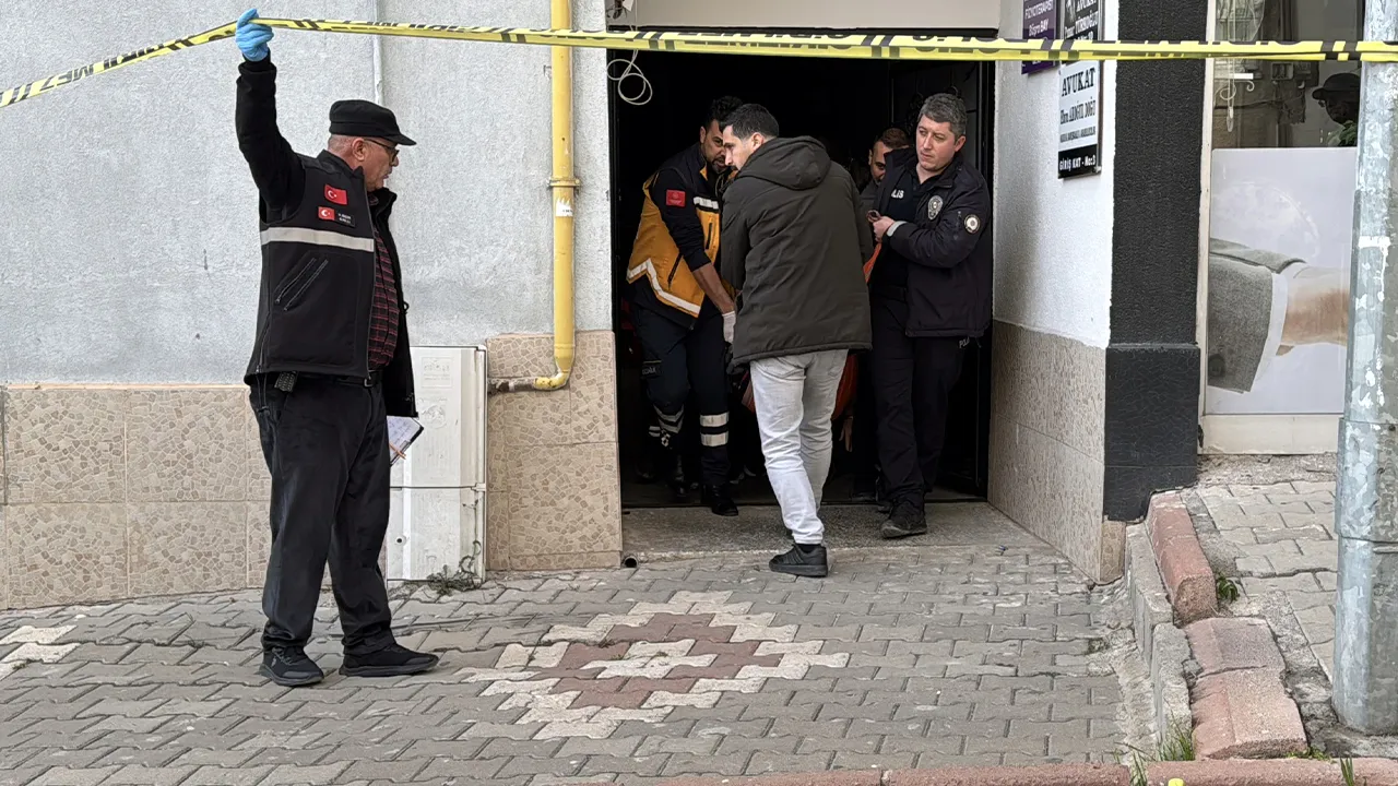 Boşanma görüşmesi kanlı bitti! Kayınpeder gelinini ve kız kardeşini vurdu