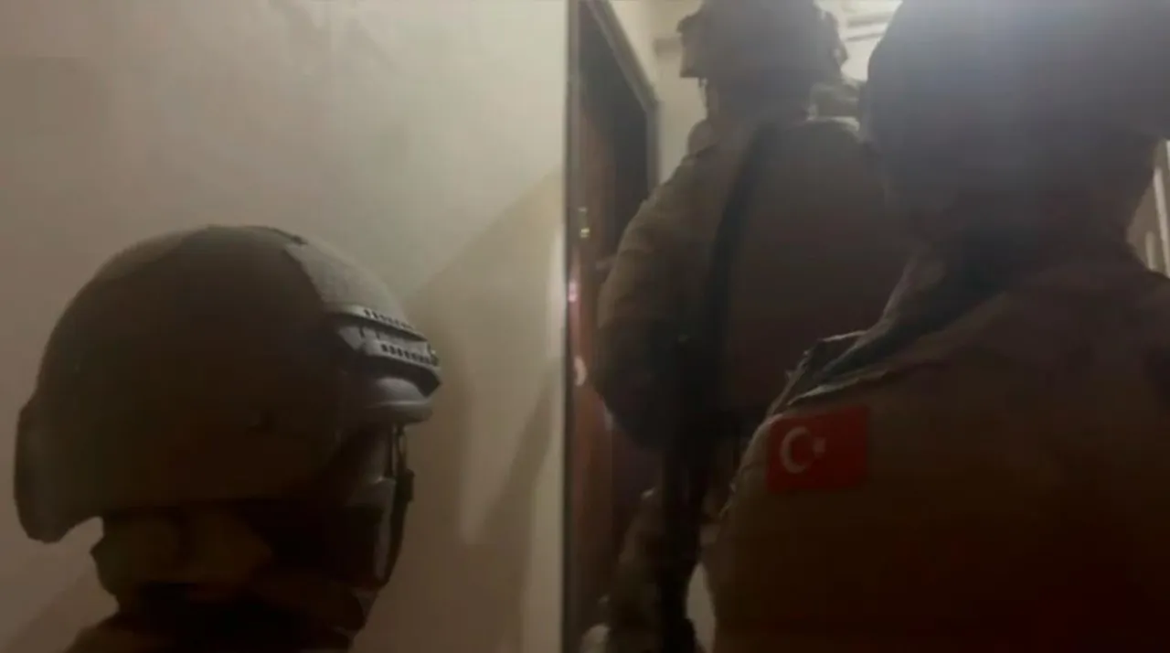 'Casperlar' ve 'Çirkinler' çetesine operasyon! 7 gözaltı