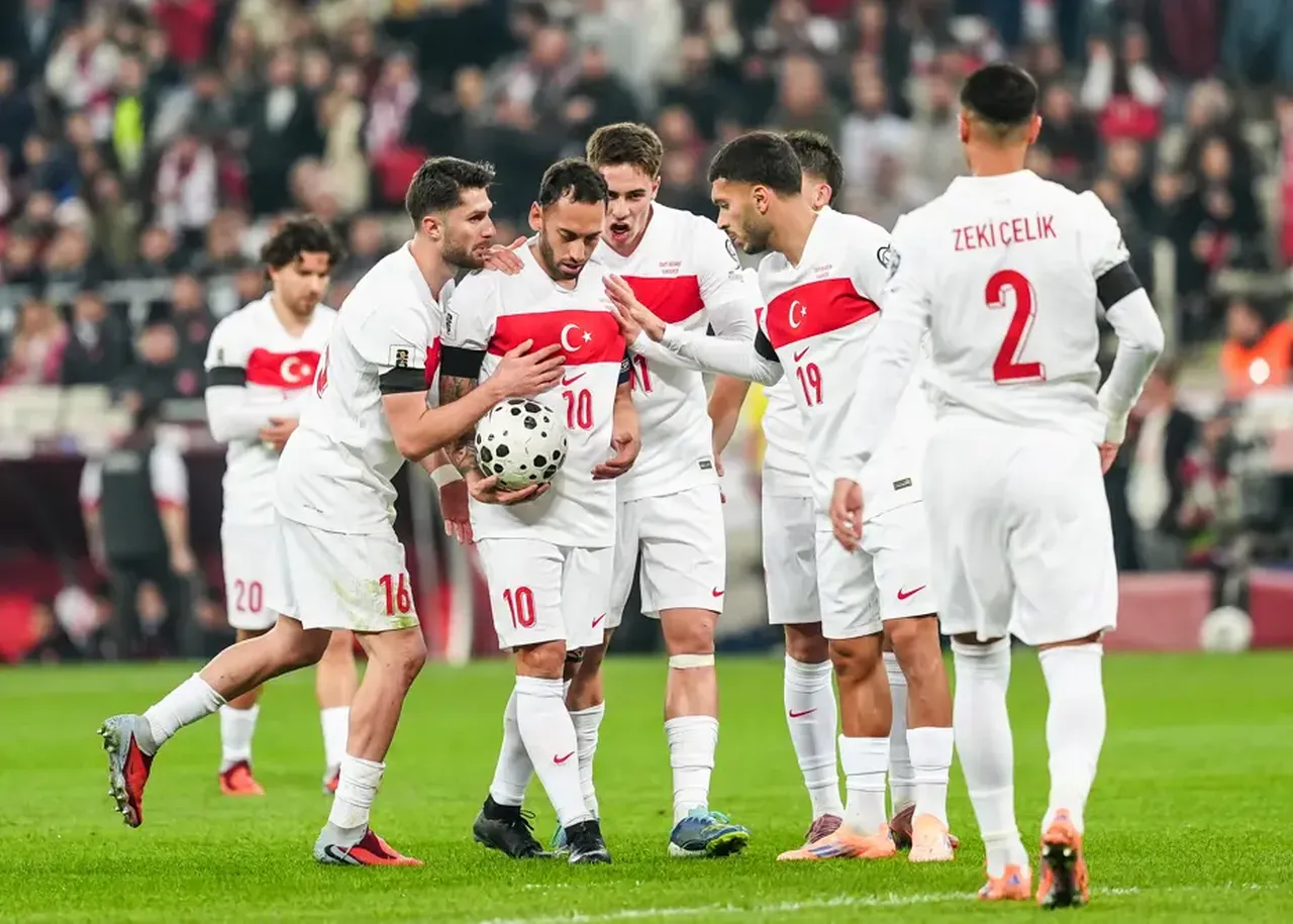 Dünya Kupası Türkiyenin muhtemel rakipleri kimler? Kura çekimi bu akşam şifresiz yayınlanacak!