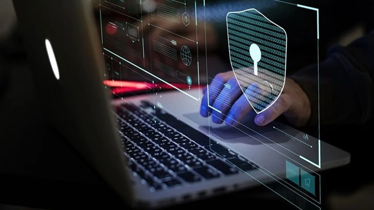 Düşük faiz yalanıyla binlerce kişiyi dolandıran çete çökertildi