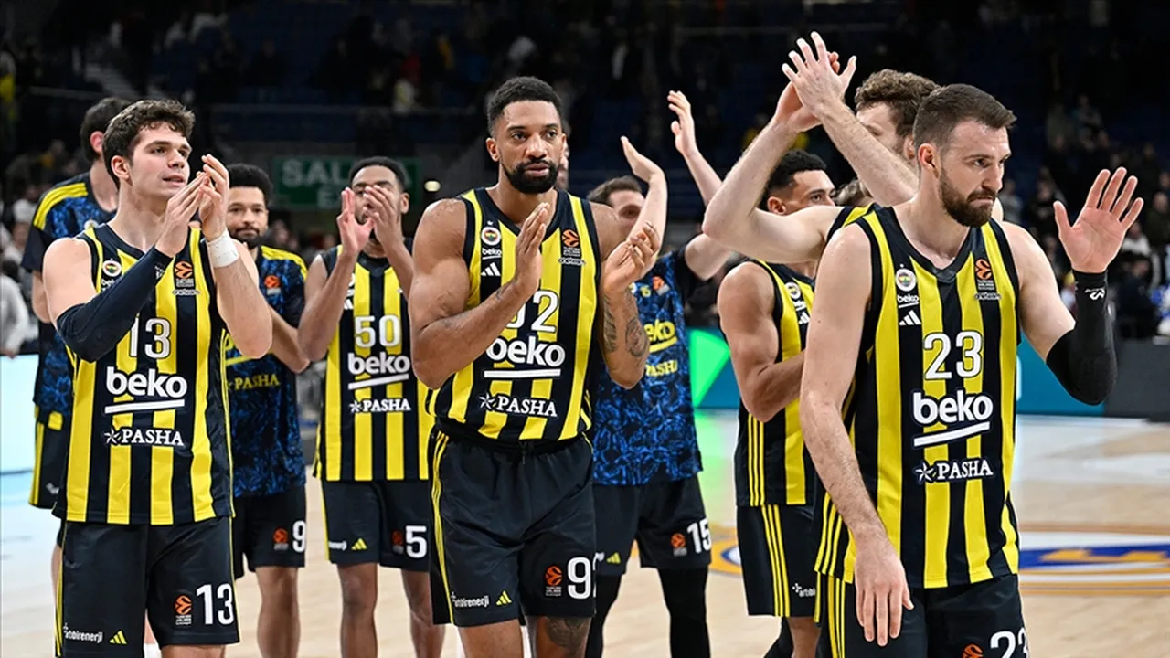 Fenerbahçe Beko maçı neden ertelendi, ne zaman oynanacak? Fenerbahçe Beko hükmen galip mi sayılacak?