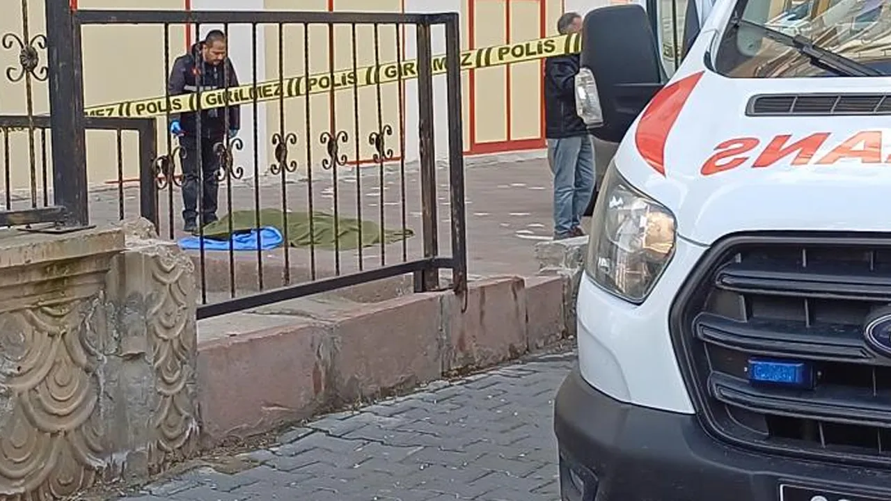 Kayseri'de feci olay! 8. kattan düşen kadın öldü