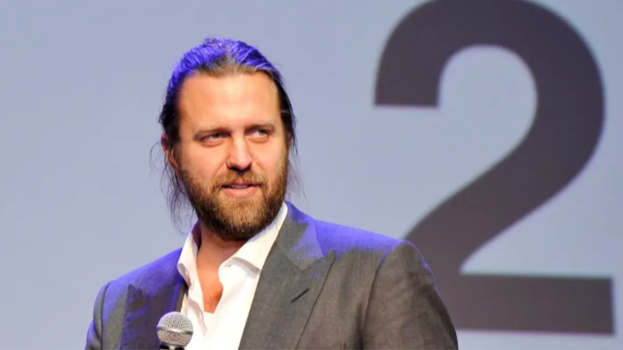 Kripto para, Ferrari, yüzlerce yemek siparişi...! Ünlü yönetmen Carl Rinsch Netflixi nasıl dolandırdı?