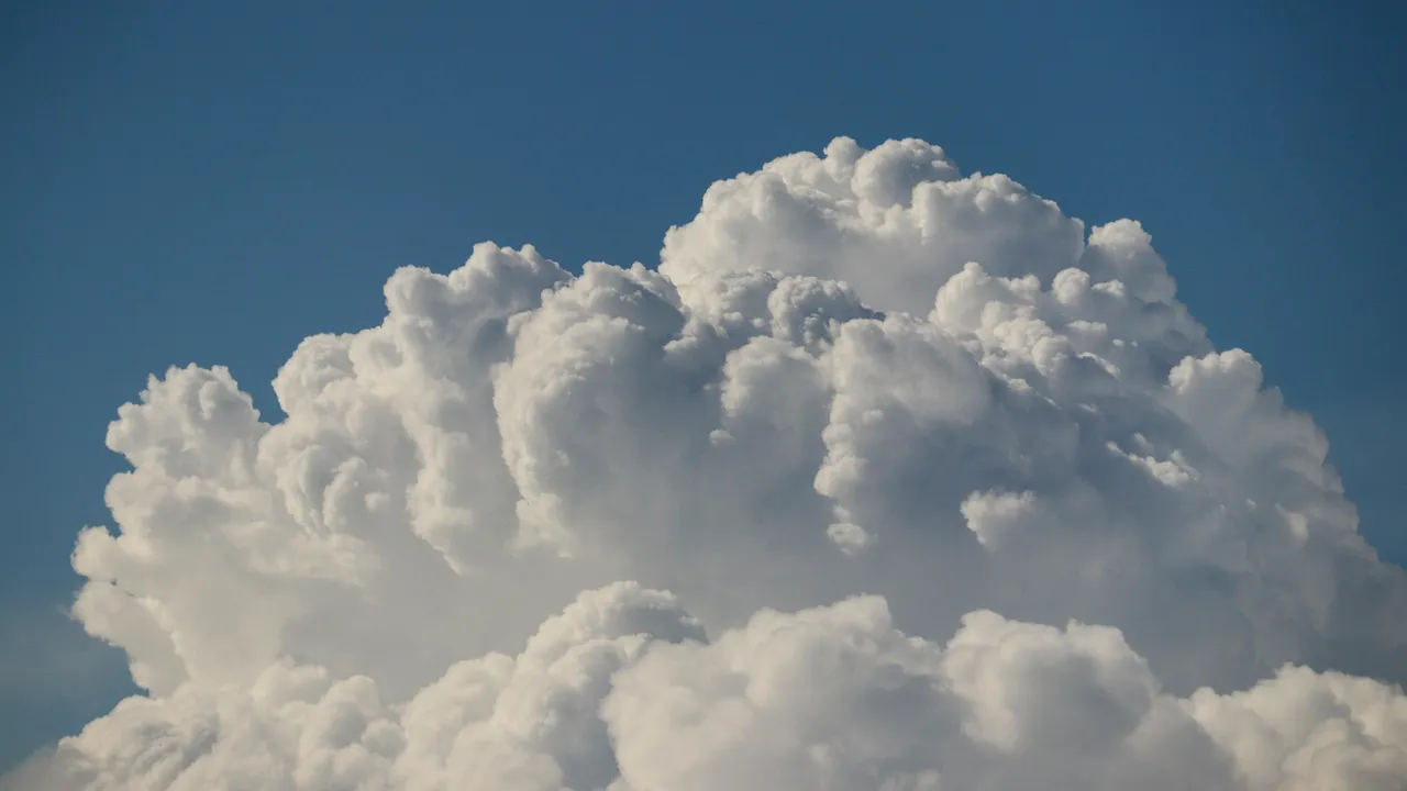 Pantone 2026 yılının rengini açıkladı! Cloud Dancer 