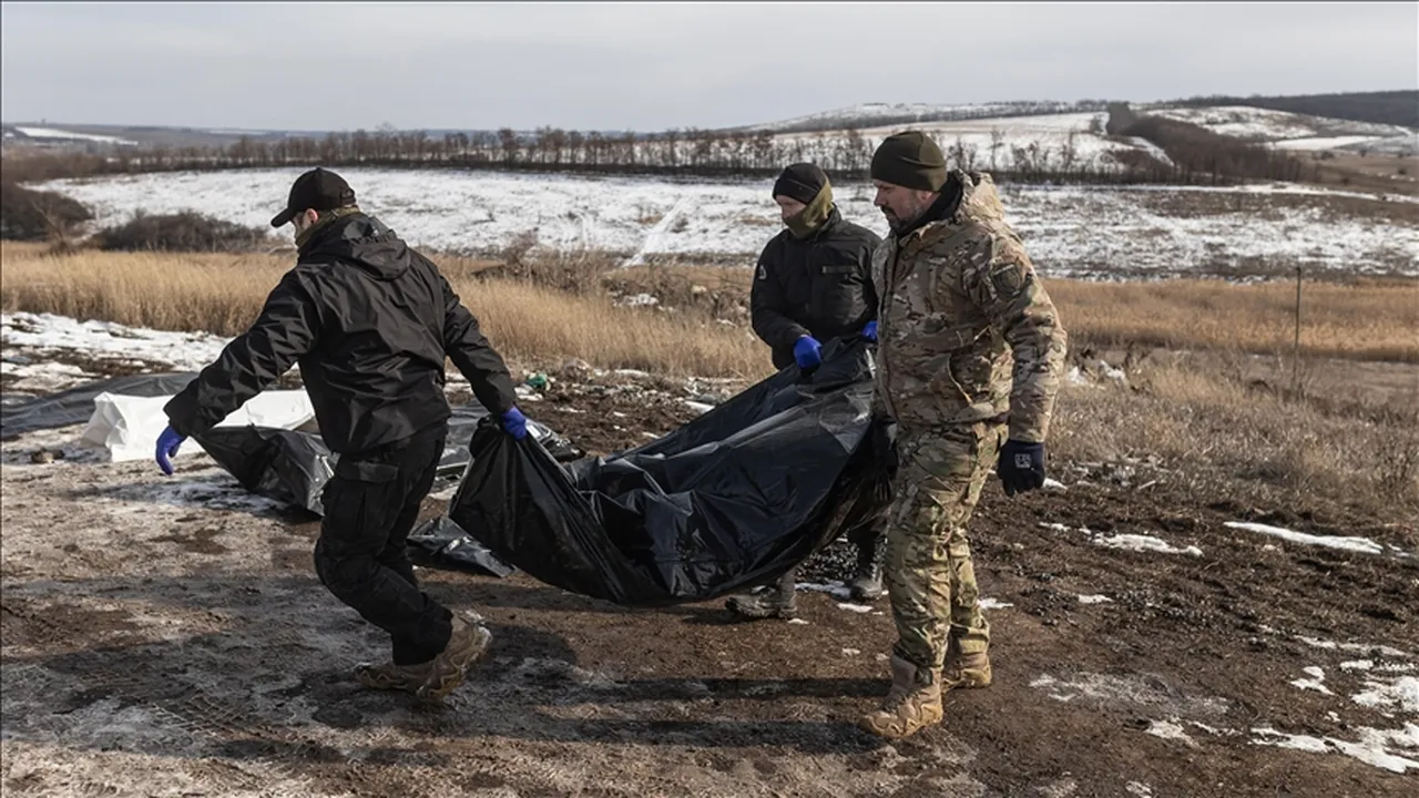 Putin Donbas bölgesi için resti çekti: Ya zorla alırız ya da...