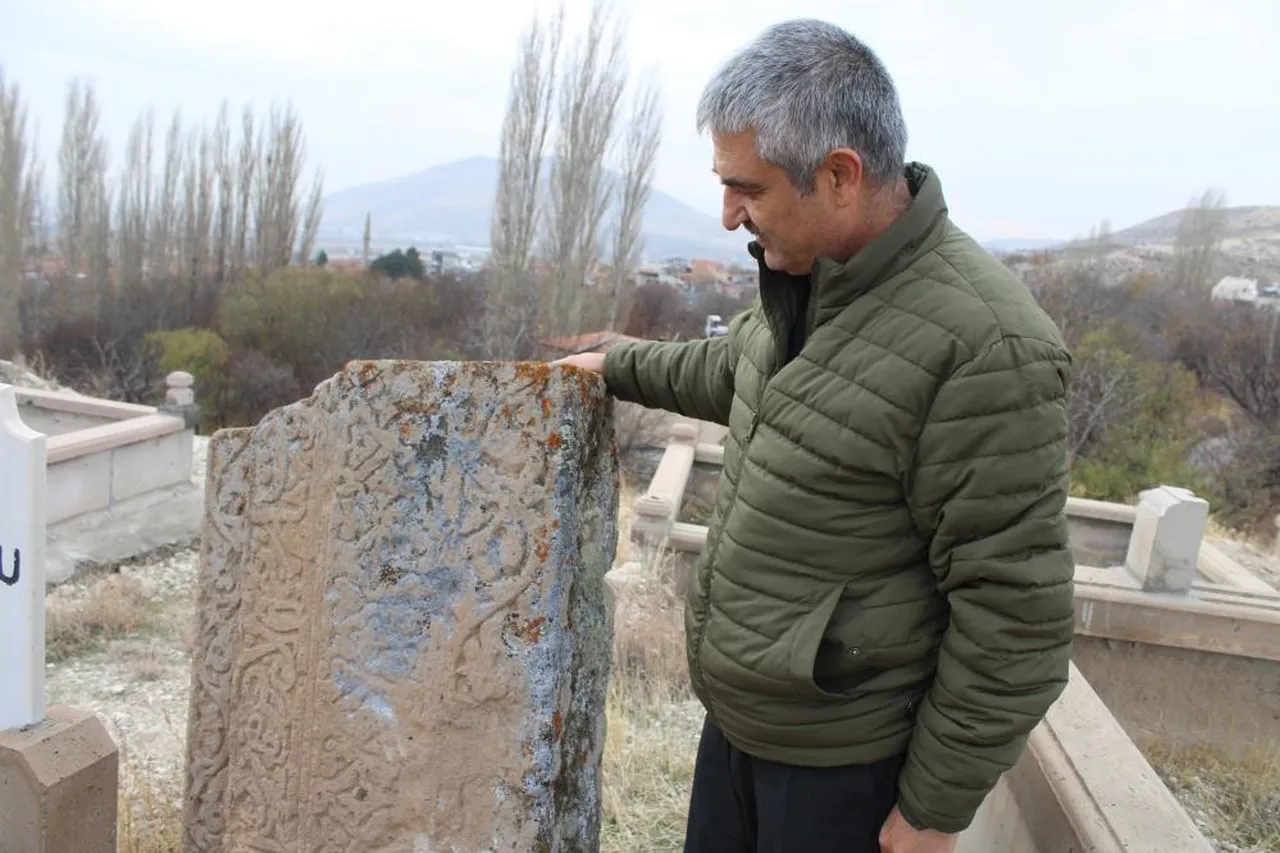 Fotoğraftaki Osman Özsoy