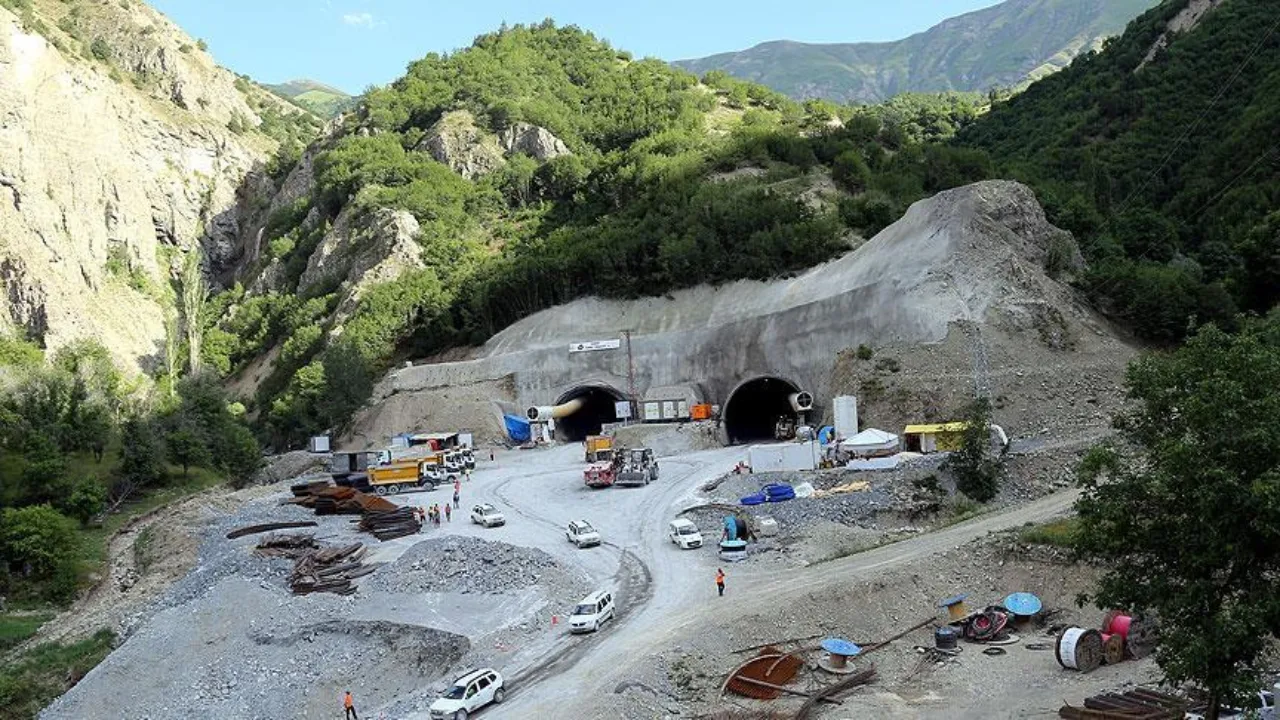 Rize-Erzurum arası 52 kilometre kısalacak, yolculuk 60 dakika azalacak