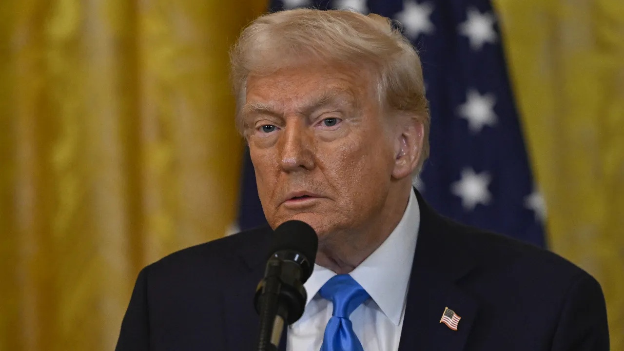 Trump gemileri yaktı! Seyahat yasağı uyguladığı ülke sayısı 30'a çıkacak