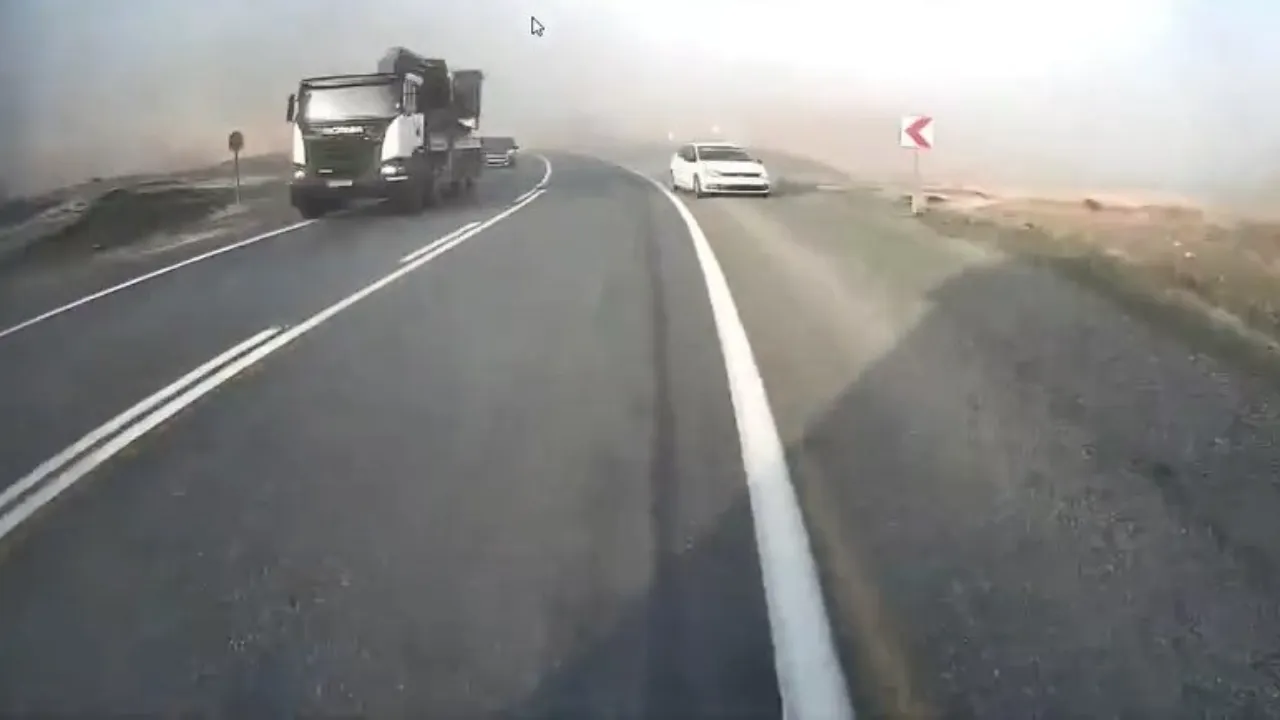 Virajda sollamaya kalktı kafa kafaya çarpışmaktan son anda kurtuldu