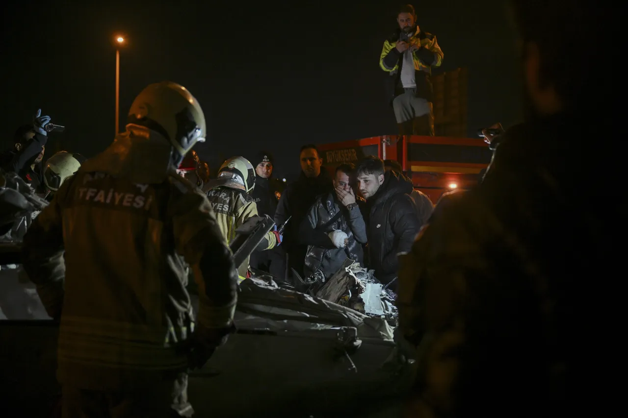 Ankara'da korkunç kaza! Lüks araç, tırın altına girdi: 2 ölü, 1 yaralı