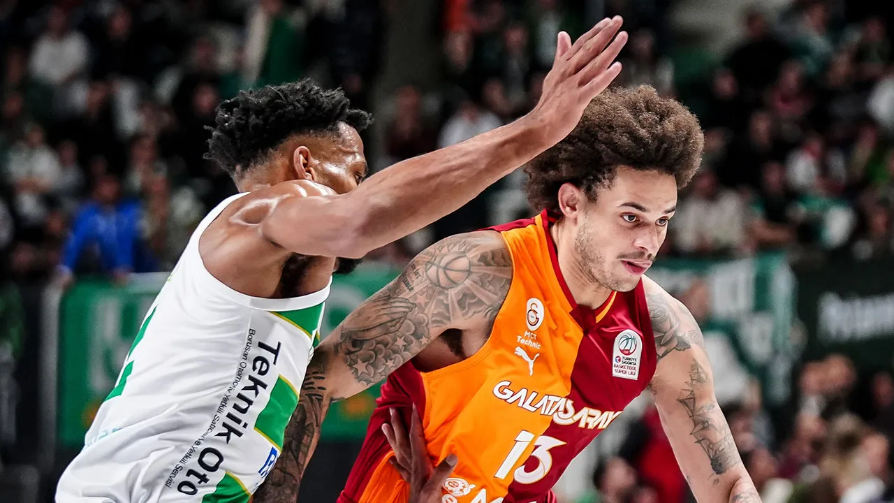 Bursaspor, Galatasaray'ı uzatmalarda devirdi