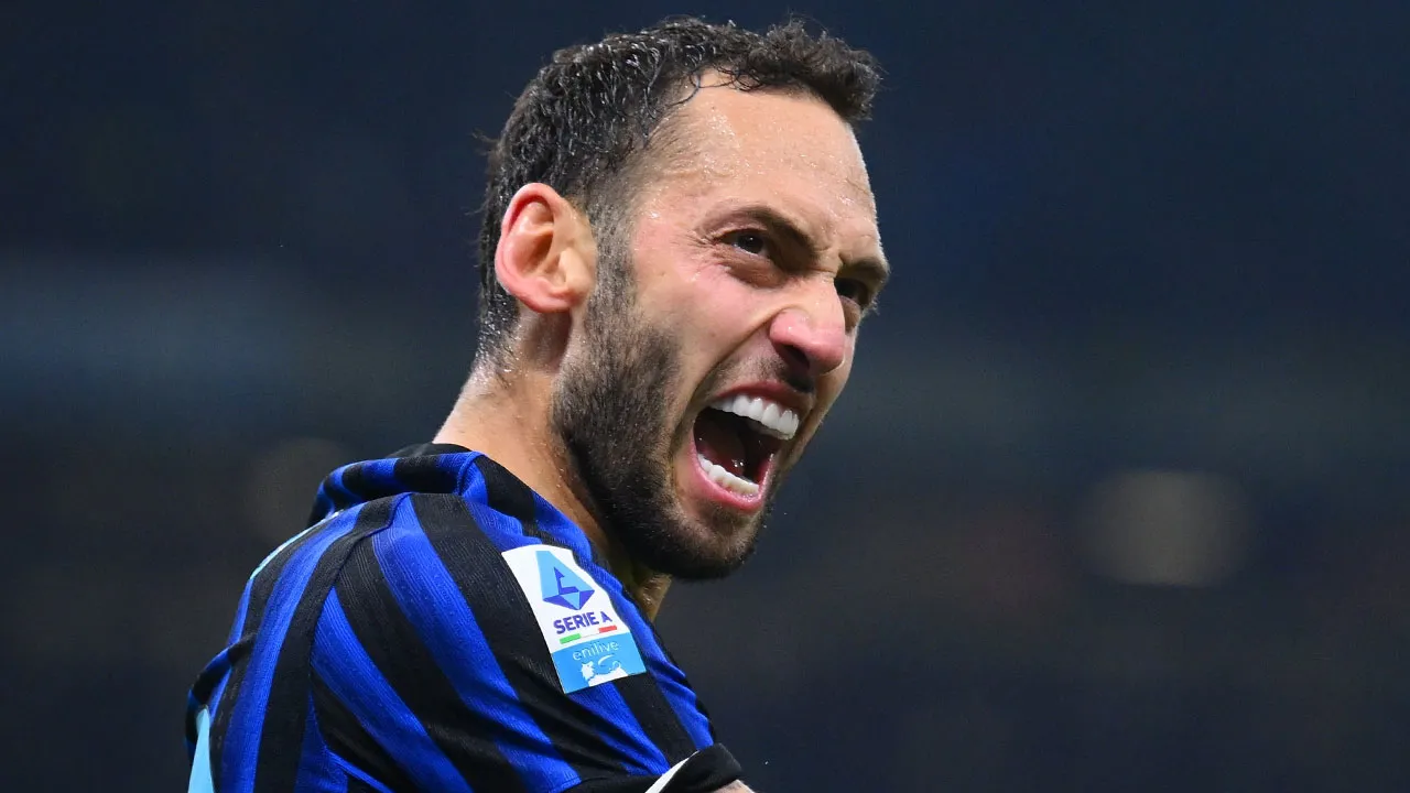 Hakan Çalhanoğlu sahne aldı, Inter fark attı