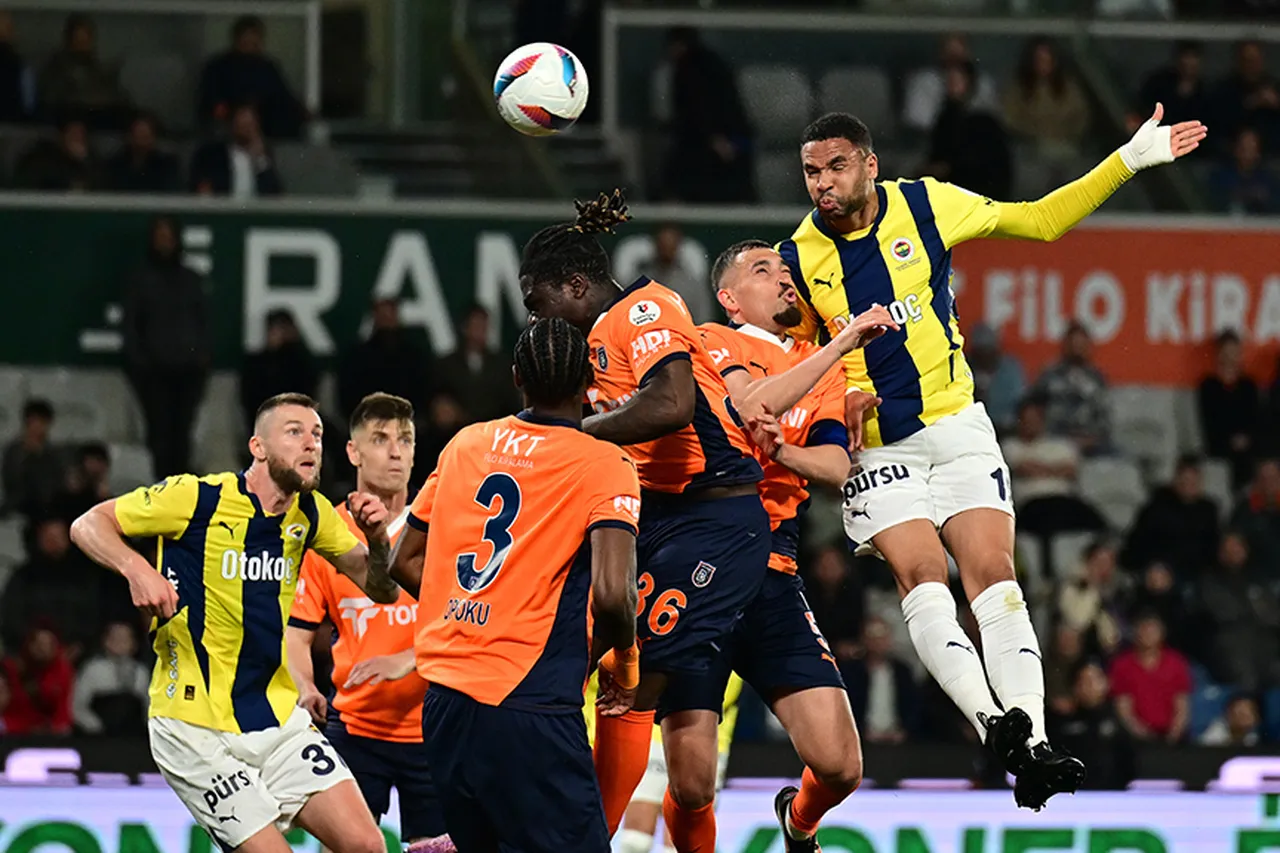 İlk 11 bekleniyor! Başakşehir-Fenerbahçe maçında kimler eksik, kimler sakat ve cezalı?