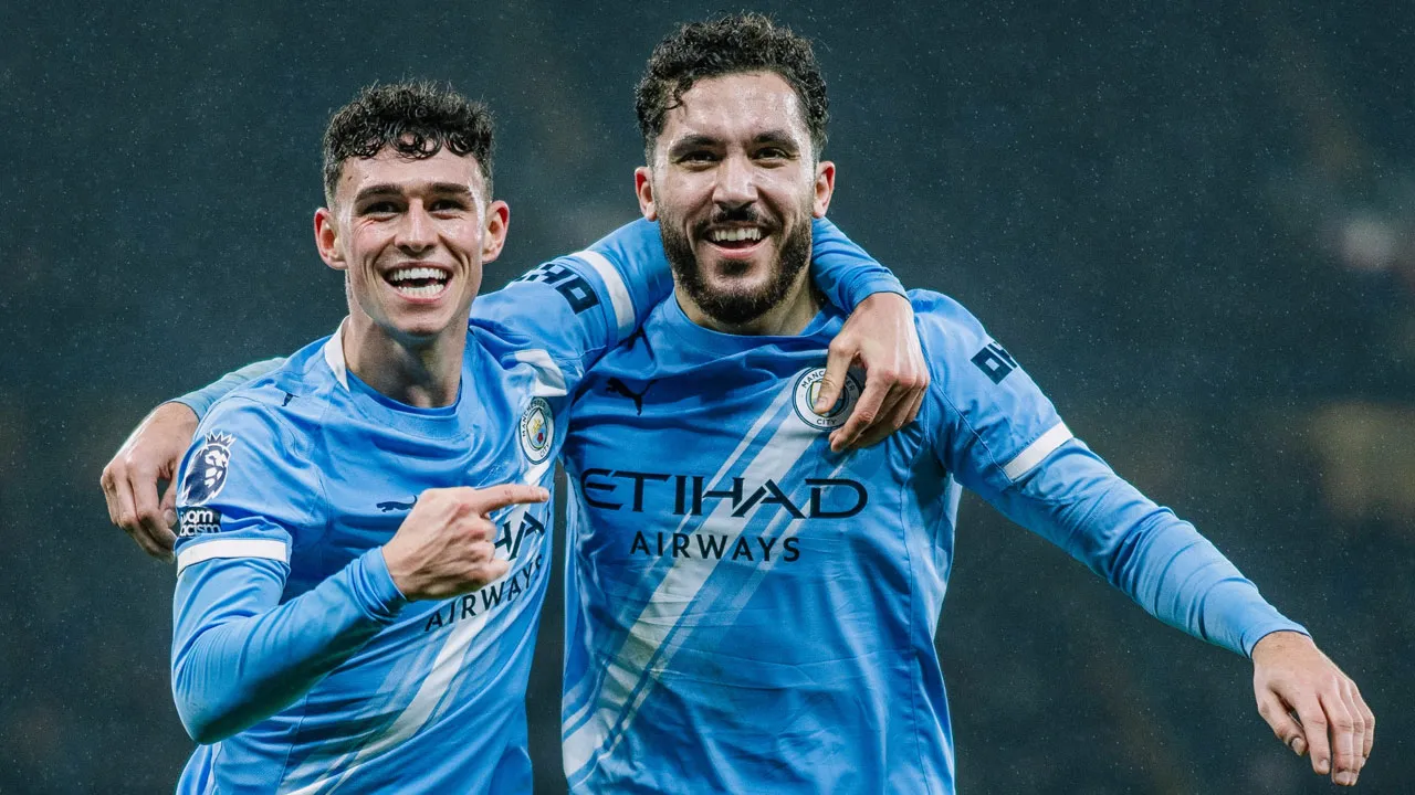 Manchester City farklı kazandı, Arsenal'in ensesine yapıştı