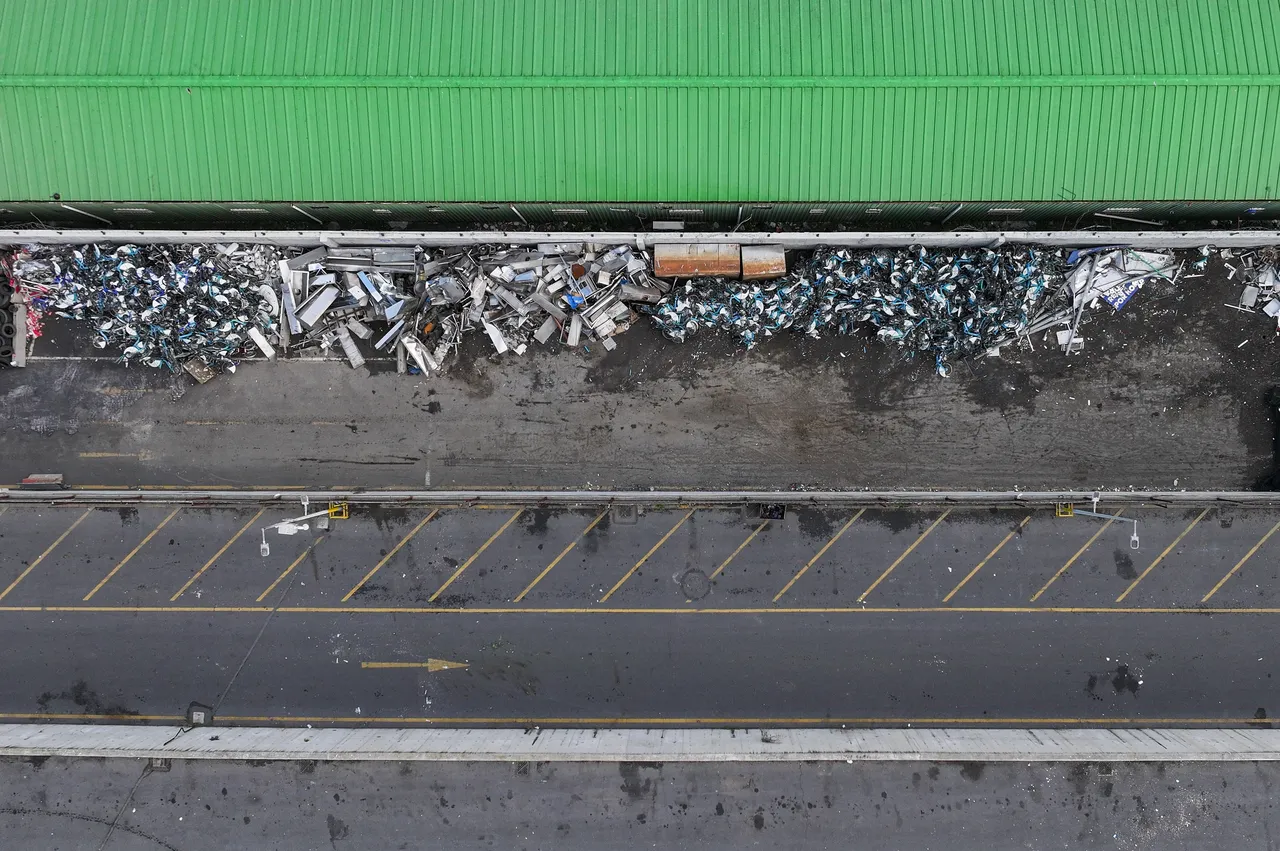 Milyonlar çöpe gitti! İBB'nin bisikletleri kırılarak hurda haline getirildi