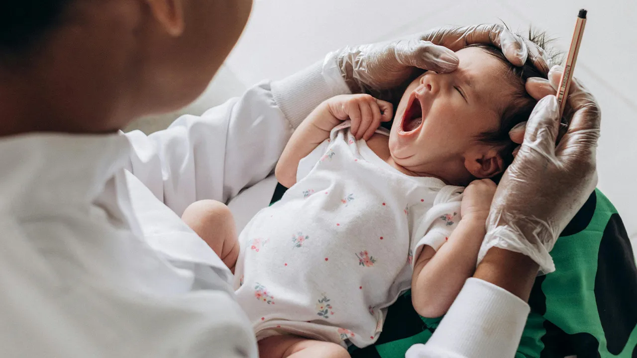 Sinsi virüs geri döndü! Bebekleri tehdit ediyor, uzmanlar uyarıyor