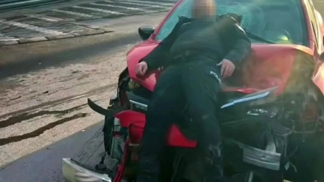 Aydın'da husumet dehşeti: Polis memuruna çarpıp o anı sosyal medyadan paylaştı!