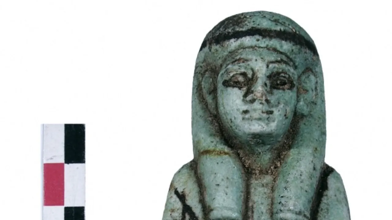 Devasa hazine 3 bin yıllık sırrı ortaya çıkardı! Mısır Firavunu başka bir mezara gömüldü