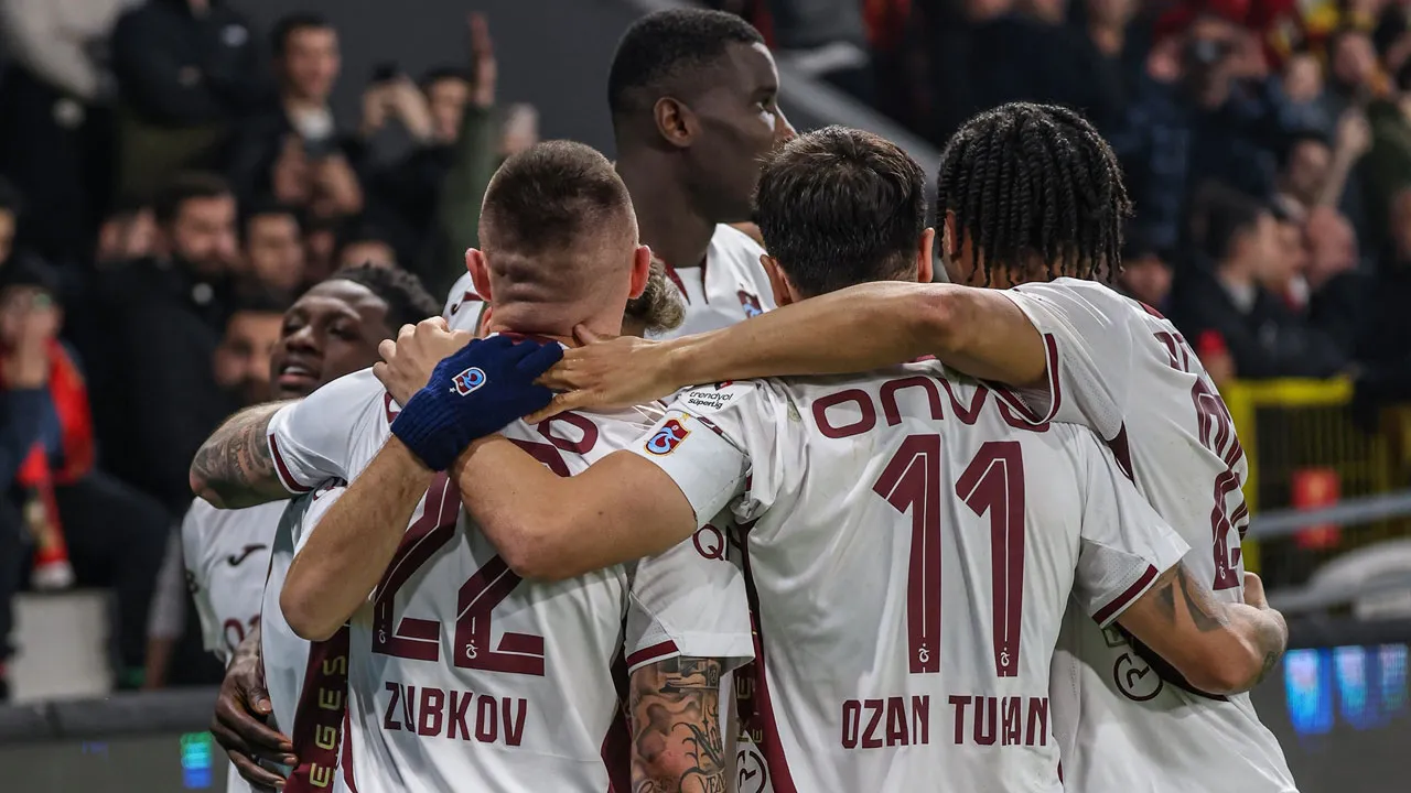 TRABZONSPOR İKİNCİLİĞİ ALDI
