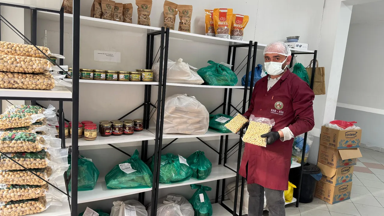 İşe bir yıl önce başladı, bütün ilçeyi kendine bağladı!  Gelen bir daha geliyor 