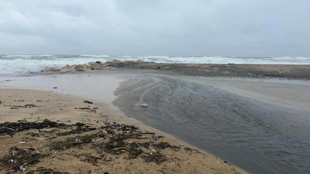 İstanbul'da tepki çeken görüntü: Atık su doğrudan denize akıyor!