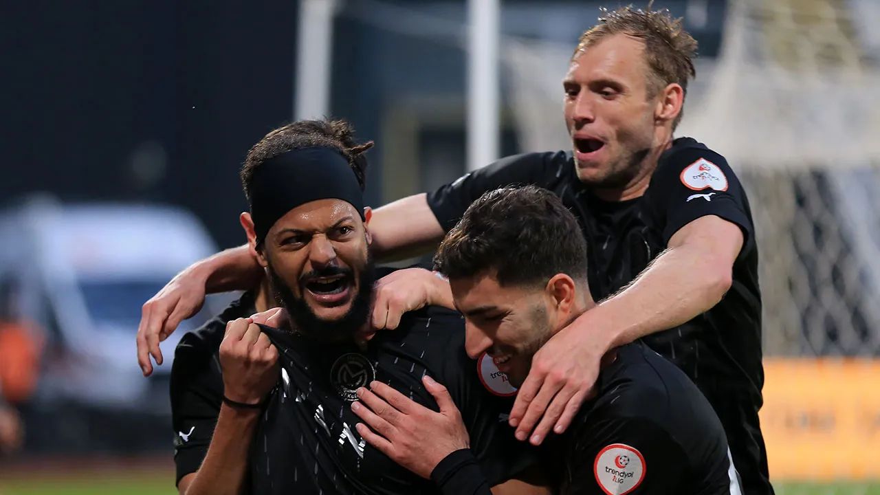 Manisa FK, Vanspor'u 2 golle geçti