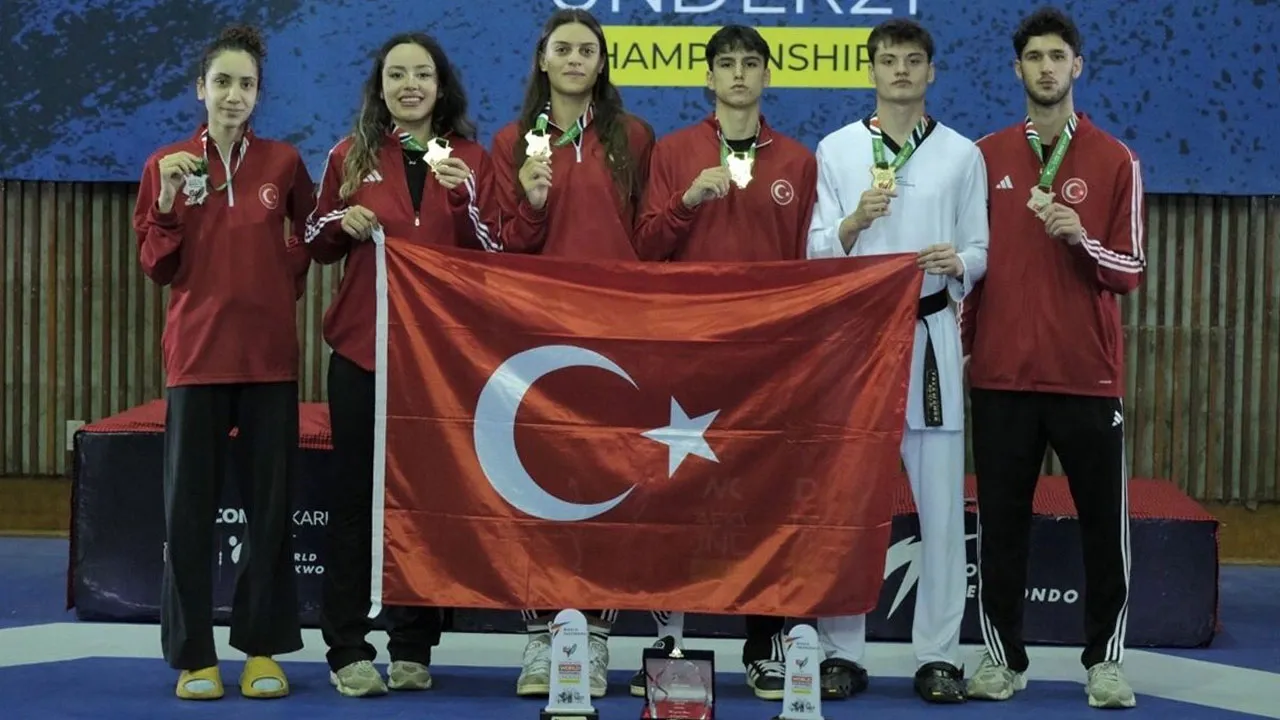 Milli tekvandocular, Dünya Şampiyonası'nda zirvede