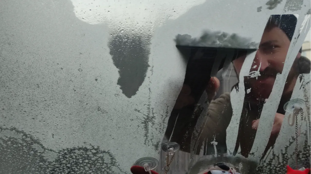 Sağanak bitiyor, kar fırtınası yolda! İstanbul için tarih belli oldu