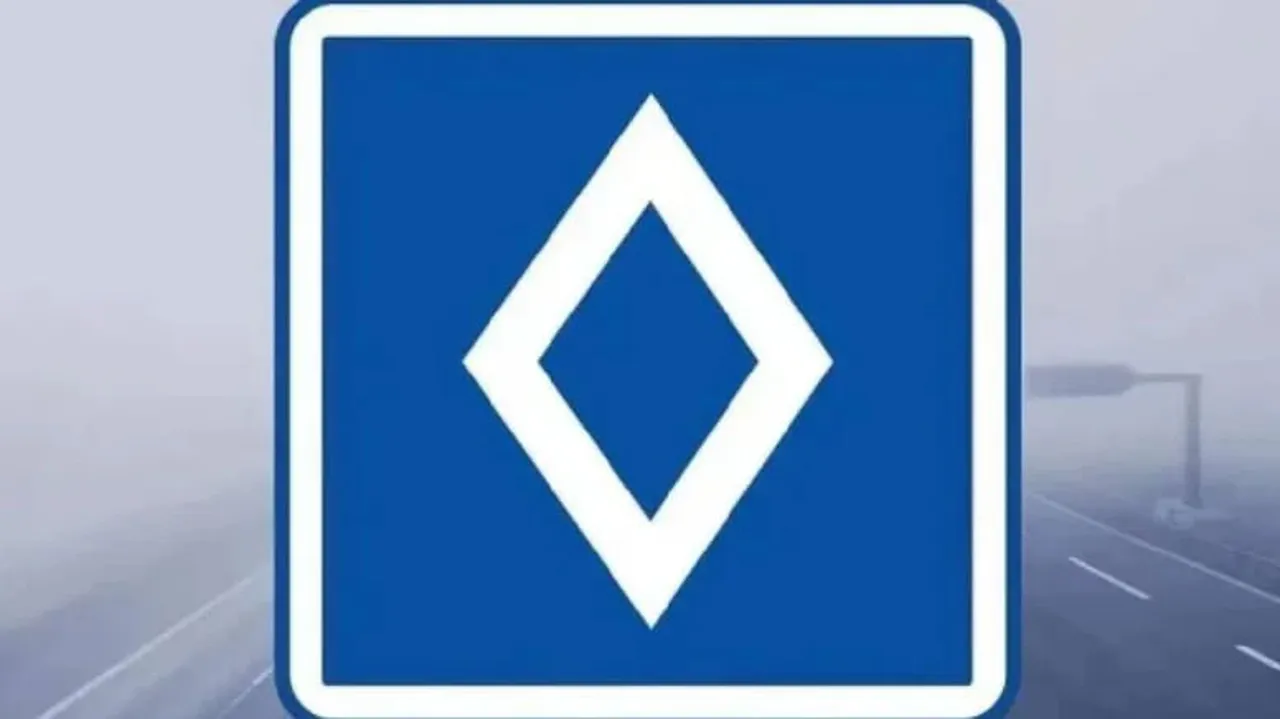 Trafikte yeni dönem: Baklava dilimi tabela ne anlama geliyor?