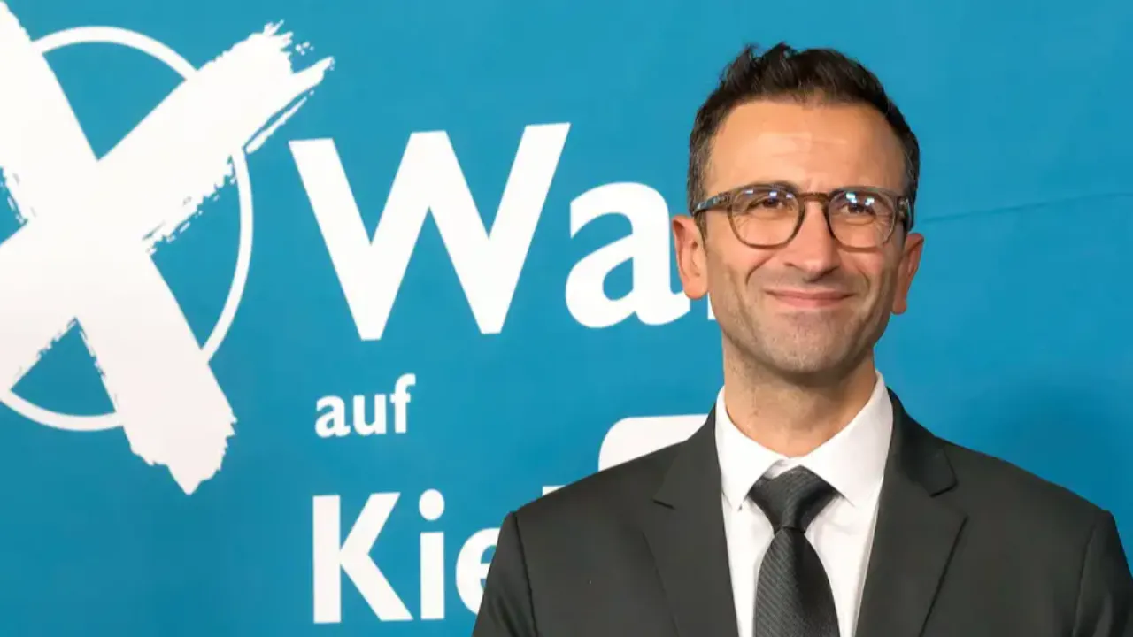 Almanya'da tarihi zafer: Samet Yılmaz belediye başkanı seçildi