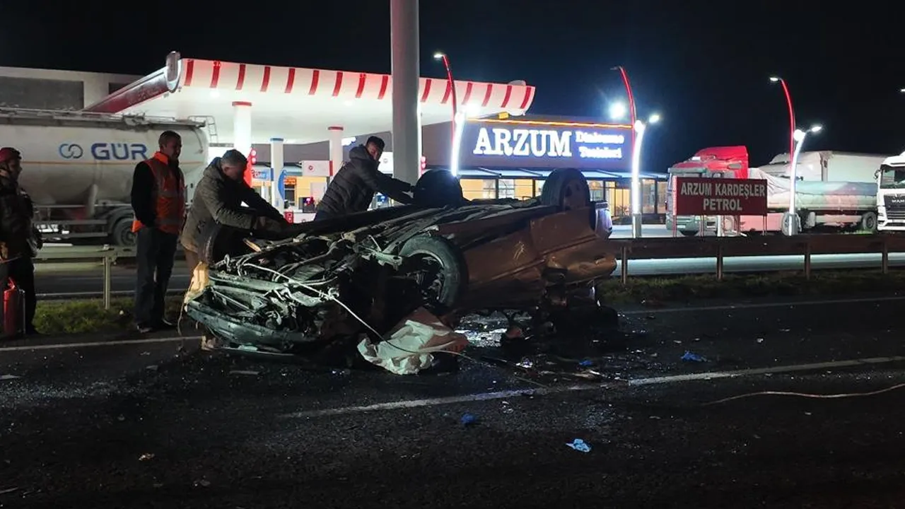 Ankara'da feci kaza! Tıra çarpan araç 3 aylık evli çiftin sonu oldu