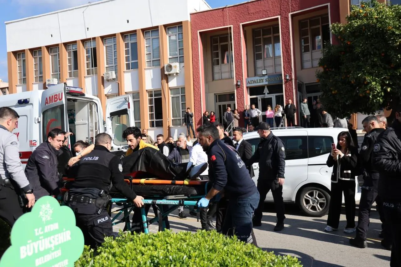 Aydın'da akılalmaz olay! Boşanma duruşmasından çıkıp eşini sırtından bıçakladı