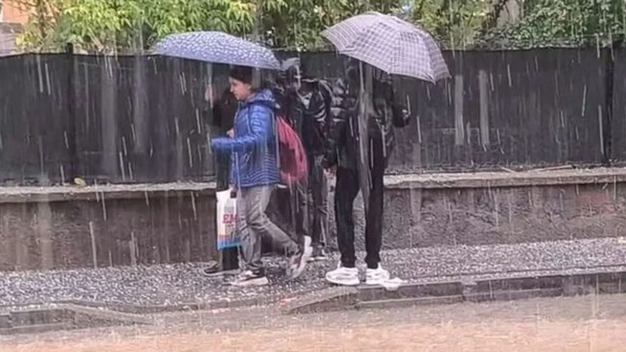 İstanbul'da okullar tatil mi, bugün okul var mı? İstanbul Valiliği açıklaması bekleniyor!