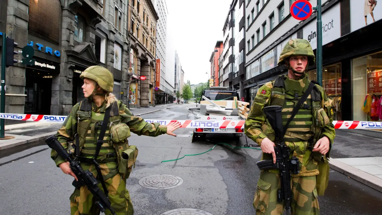 Norveç’te tüfekli saldırı! Alışveriş merkezi boşaltıldı